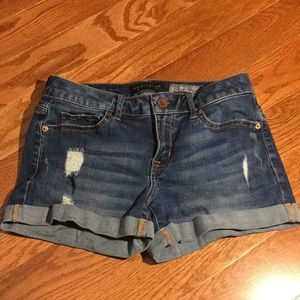 distressed jean shorts